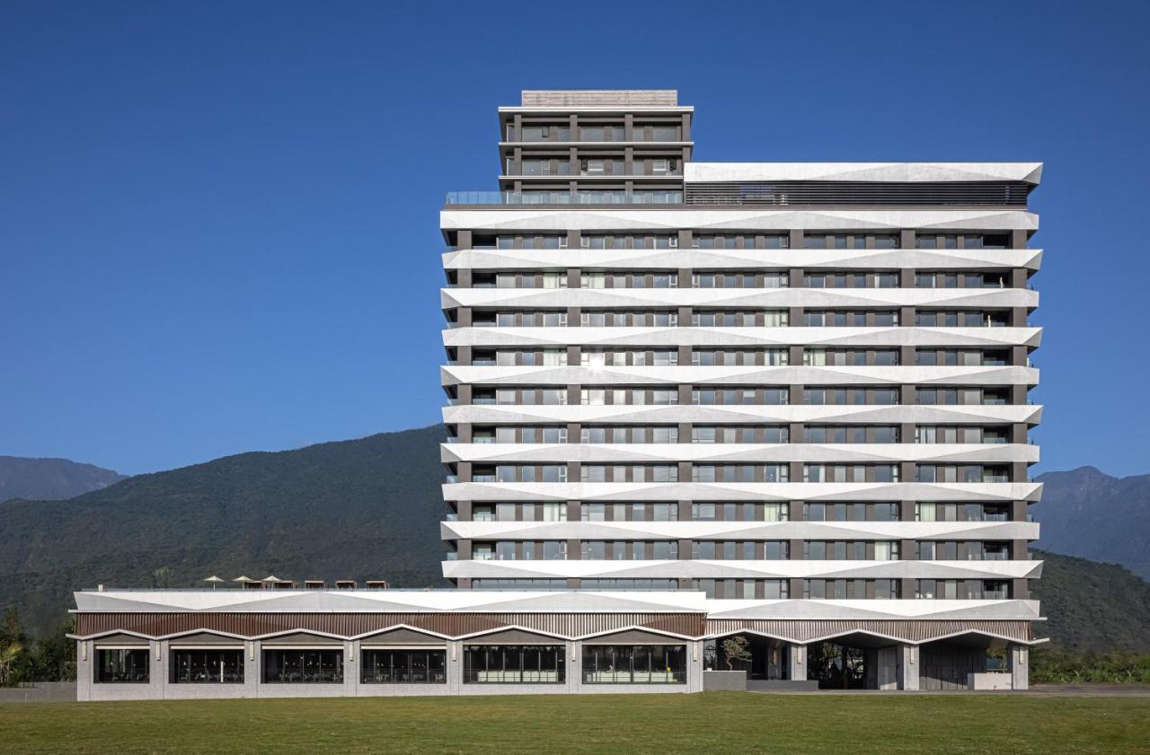 Lakeshore Hotel Hualien Taroko Shunan المظهر الخارجي الصورة The hotel in 2012
