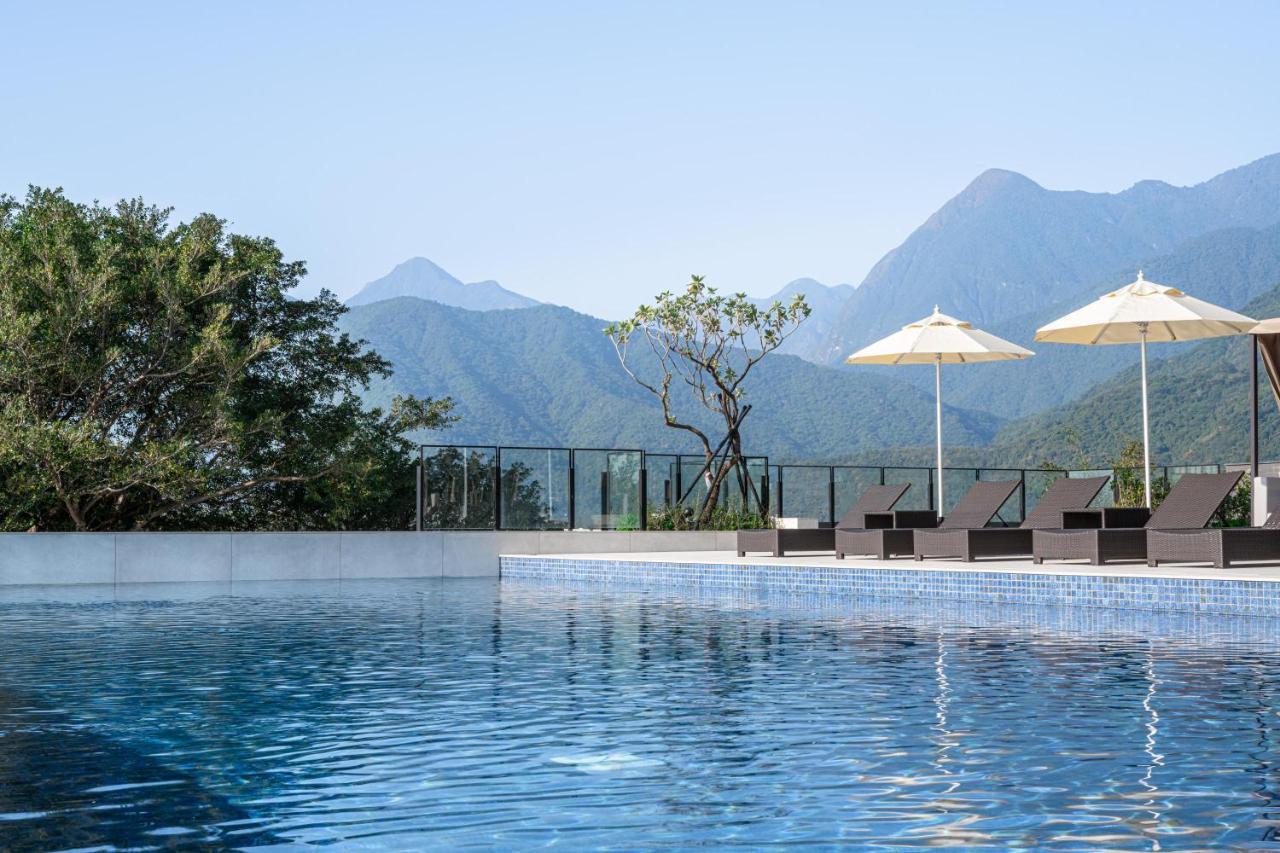 Lakeshore Hotel Hualien Taroko Shunan المظهر الخارجي الصورة The swimming pool at the hotel