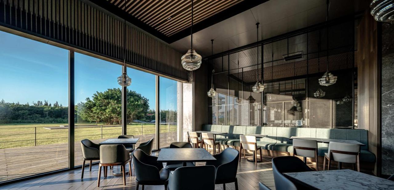 Lakeshore Hotel Hualien Taroko Shunan المظهر الخارجي الصورة The interior of the restaurant