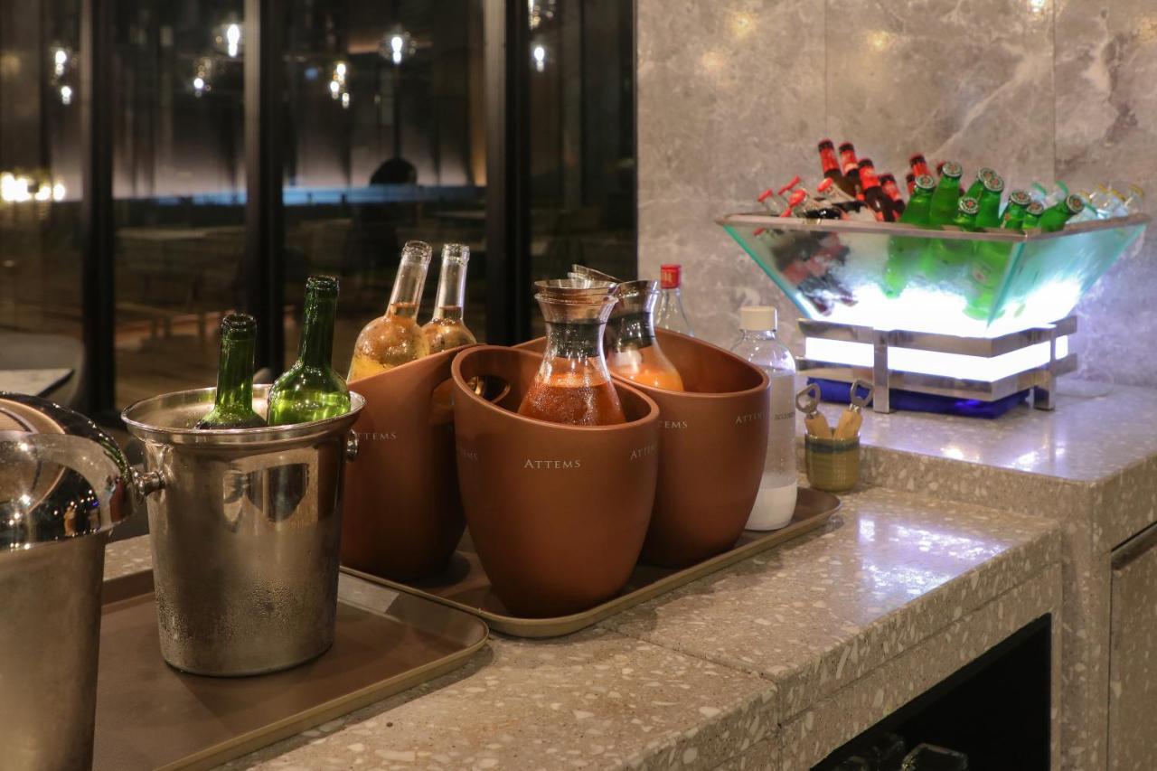 Lakeshore Hotel Hualien Taroko Shunan المظهر الخارجي الصورة A selection of Thai cocktails