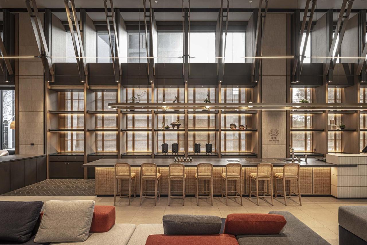 Lakeshore Hotel Hualien Taroko Shunan المظهر الخارجي الصورة The R&D bar at the Starbucks Reserve Roastery in Seattle
