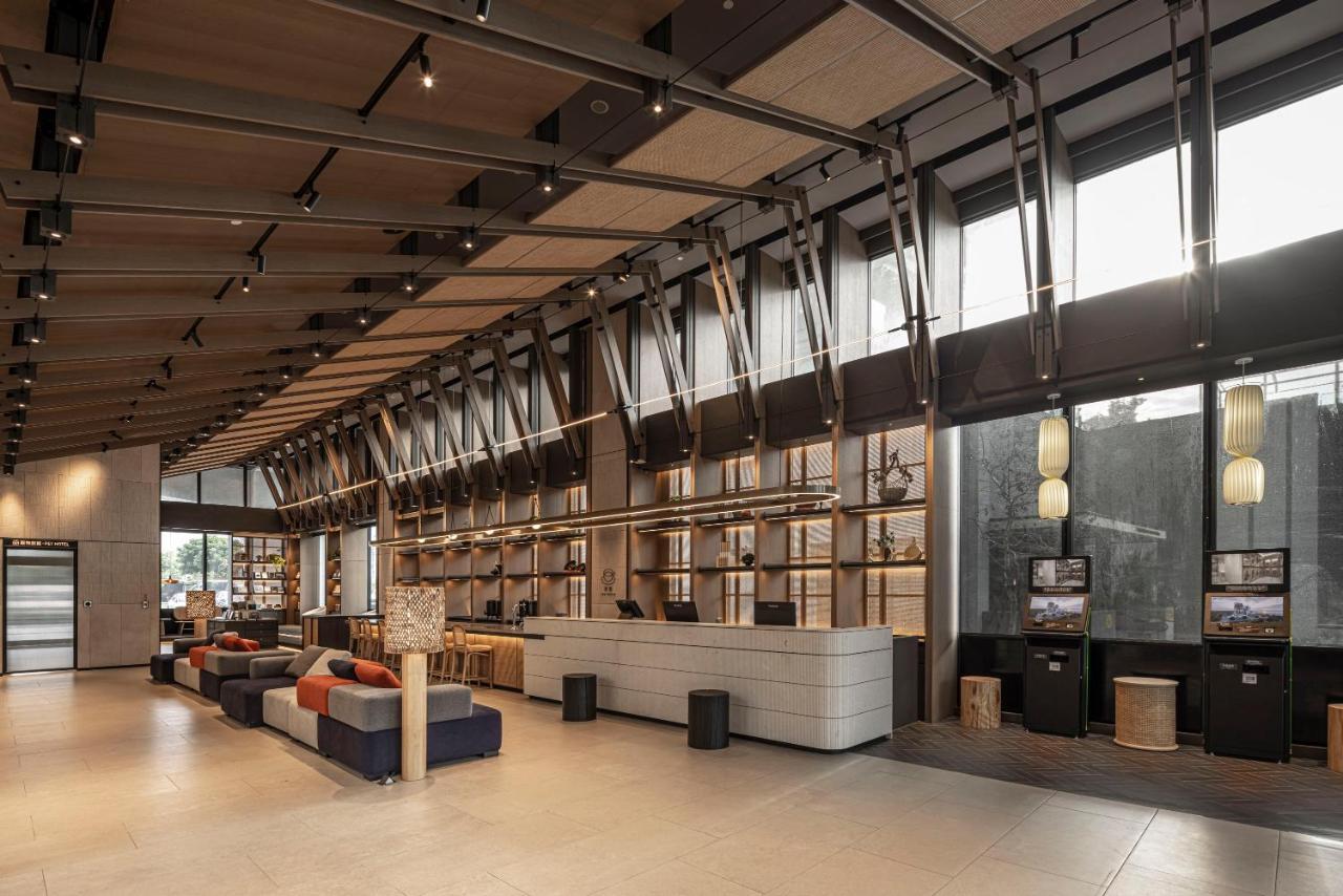 Lakeshore Hotel Hualien Taroko Shunan المظهر الخارجي الصورة The interior of the new library