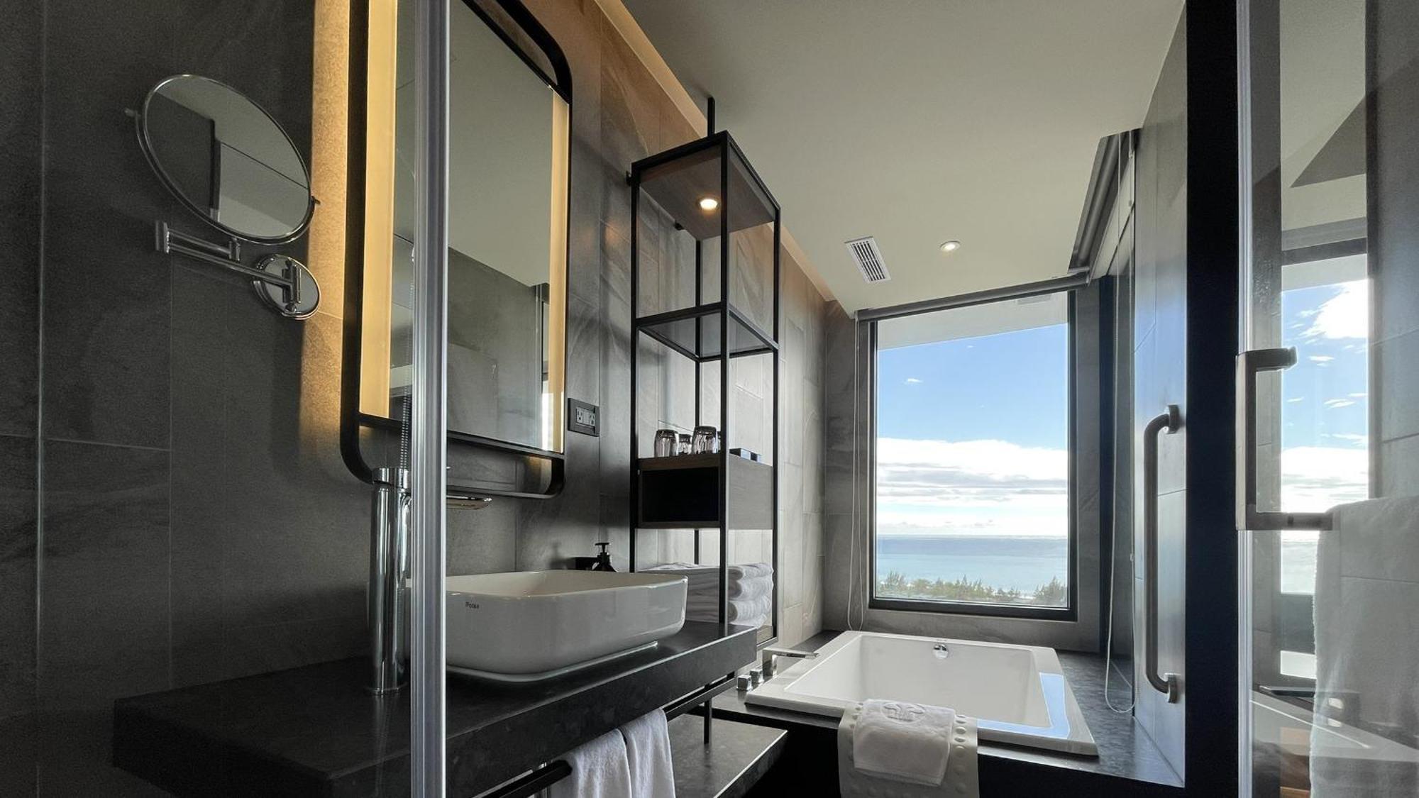 Lakeshore Hotel Hualien Taroko Shunan الغرفة الصورة Bathroom